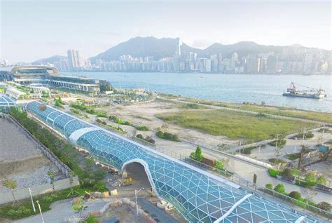 香港蛇風水|啟德空中花園似條蛇？網民數全港11風水邪局 ...